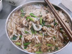 -正宗杨记普洱酸醋米线(总店)