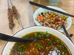 -钢阳酸菜红烧牛肉面(季乐路店)