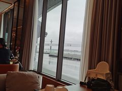靠窗位-临江酒店-中餐厅