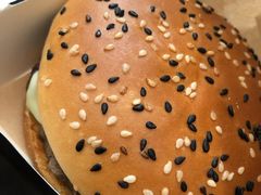 -麦当劳(新洲南路店)