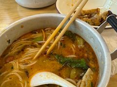 -丽丽三鲜螺蛳粉(田林路店)