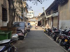 -余庆小吃(小吃一条街店)