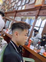 -尼特斯男士发型馆