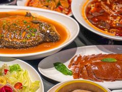 -艳阳天·非遗楚菜(武汉客厅店)