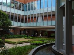 -香港大学