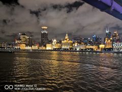 -黄浦江游览十六铺3号码头网红自助餐