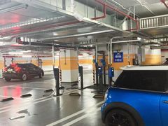 -前滩太古里木区停车场