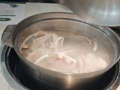 -三个椰子·现砍椰子鸡(金源CBD店)