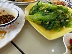 -覃记海鲜美食餐厅