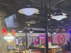 -马路牙子烧烤音乐酒馆(望京店)