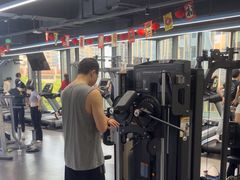 -超鹿运动(五四路恒力城店)