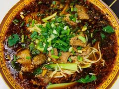 -胥佳烧鸡公牛肉面馆