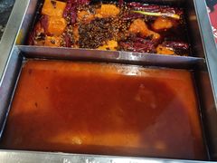 -重庆九记老火锅(广场店)
