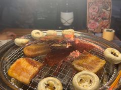 -叽叽扎扎烤肉场(生态城万达店)