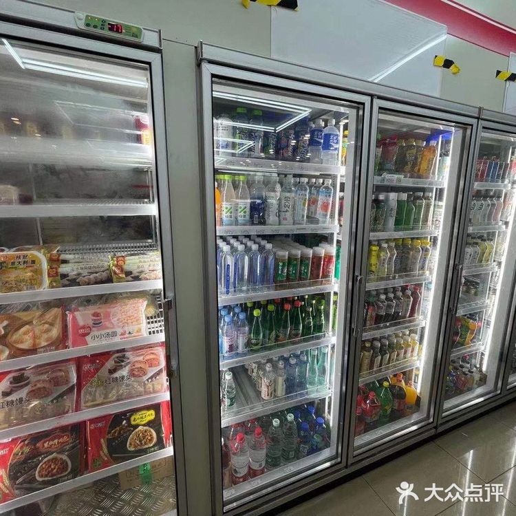 余姚万达711开业啦[加油]