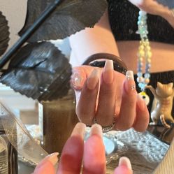 -Mo·Mo Nail 美甲美睫
