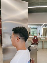-侨治发型