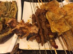 -郑贵初烧烤·烤凤爪的发明者(王家湾店)