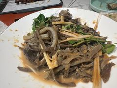 -嗨辣小聚·盘锦河蟹·海鲜烧烤龙虾(盘锦十年好店)