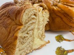 -Dough&Joe团憩(瑞虹天地月亮湾店)