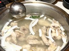 -喃喃椰·糟粕醋·椰子鸡火锅(七堡花园店)