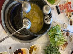 -鲁朗纳麦石锅鸡庄园