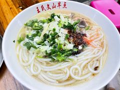 -文山荷鲜居(翠湖店)