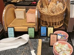 -亚龙湾希尔顿自助餐厅·海鲜·烧烤·沙滩BBQ·现场乐队