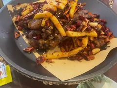 -川流不息·地道川菜·小龙虾(松东路店)