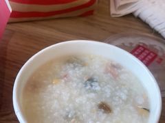 -肯德基(虹桥高铁店)