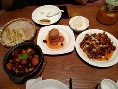 -峨嵋小镇·川菜(勒泰中心店)