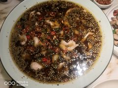 -初蓉丨遇见新川菜(亲贤街荣耀店)