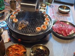 -草家酱蟹炭火烤肉店(珲春南路一店)