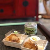 被套头的甜品店