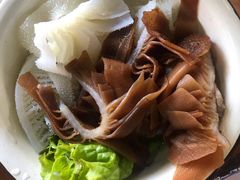 双色百叶-东镇老火锅(长春路首店)