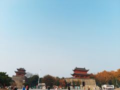 -巴陵广场