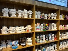 -郑在DIY·潮玩银饰绘画手作(中央大道旗舰店)