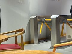 -超鹿运动(五四路恒力城店)