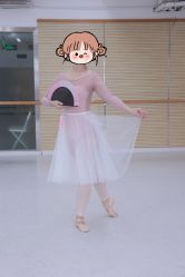 -艾薇芭蕾艺术中心