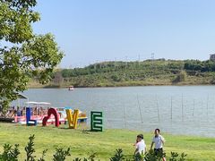 -梁子湖东篱老屋生态庄园