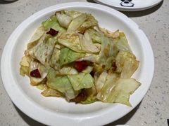 手撕包菜-江渔儿酸菜鱼·拔草餐厅(虎门君乐汇店)