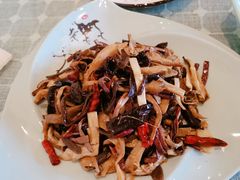 -小厨子私房菜·云南美食店
