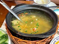 养生菌菇汤-老苏州芳和园茶酒楼  传统苏帮菜(观前店)