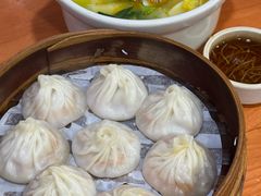 -莱莱小笼·乔艾