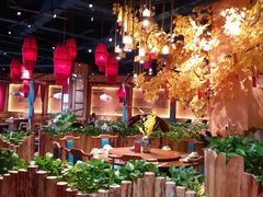 -老滇山寨•云南特色菜•地方菜•民族风情歌舞表演(金碧店)