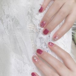 -吉吉靓甲美睫