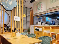 -弄堂咪道-饭香·面香·馄饨香(汇锦广场店)