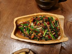 山寨杀猪菜-老滇山寨•云南特色菜•地方菜•民族风情歌舞表演(金碧店)