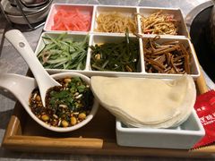 -野山舂·贵州现舂酸汤牛肉(民生路店)