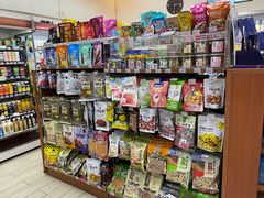零售区-全家便利店(署前路三店)